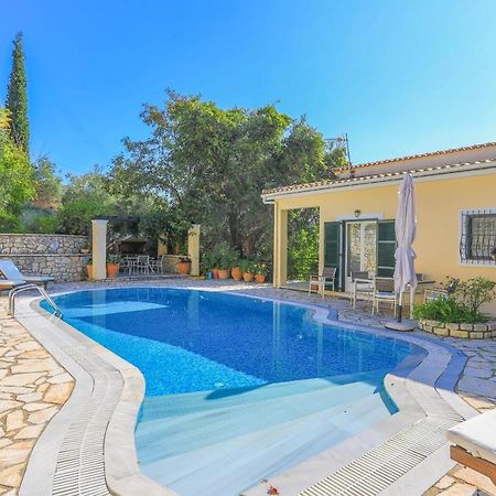 Villa Natasha Katávolos Zewnętrze zdjęcie